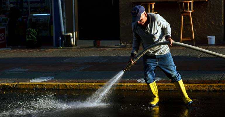 Un estudio de la Cátedra Aguas de Valencia destaca cómo la optimización de redes urbanas de agua no potable reduce las pérdidas