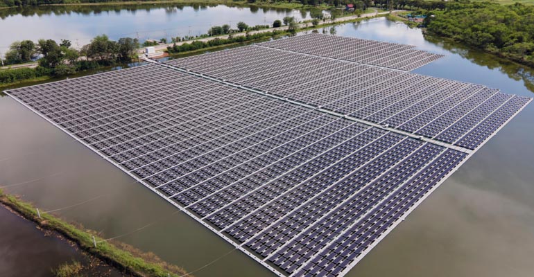 El Gobierno aprueba el real decreto que regula la instalación de plantas fotovoltaicas flotantes en embalses en el dominio público hidráulico